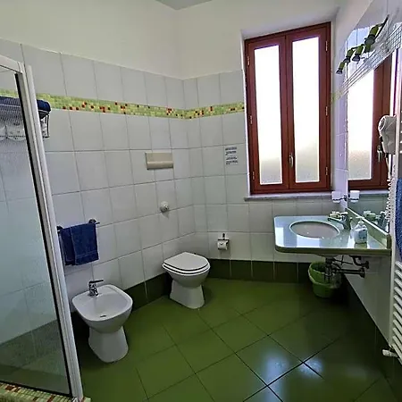 Al Baglio Πανσιόν 4*
